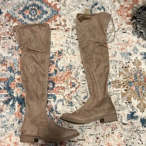 Shoe Dazzle Kiera Knee High Boot